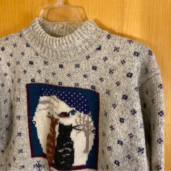 Woolrich Gray Turtleneck Sweater with Cat Design - Picture 2 of 6